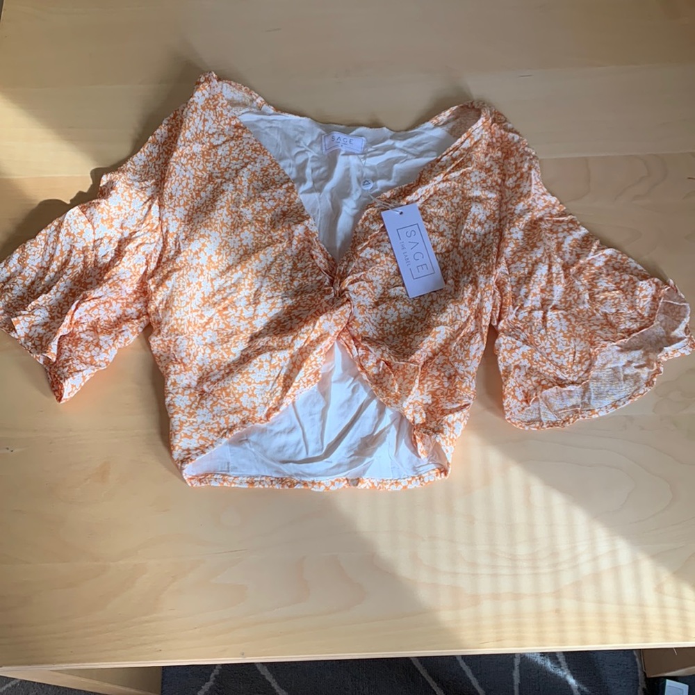 Crop top